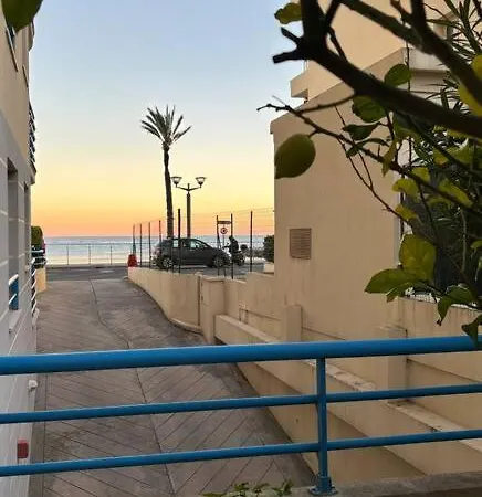 Fronte Mare Con Giardino Privato, Vicino Monaco شقة